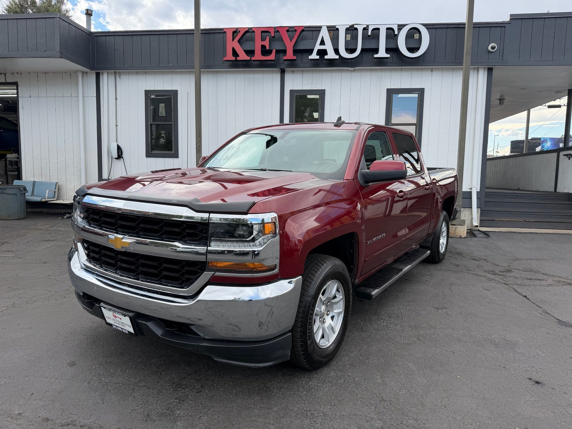 chevrolet silverado 1500 2017 3GCUKREC7HG323679 image chevrolet silverado 1500 2017 3GCUKREC7HG323679 image